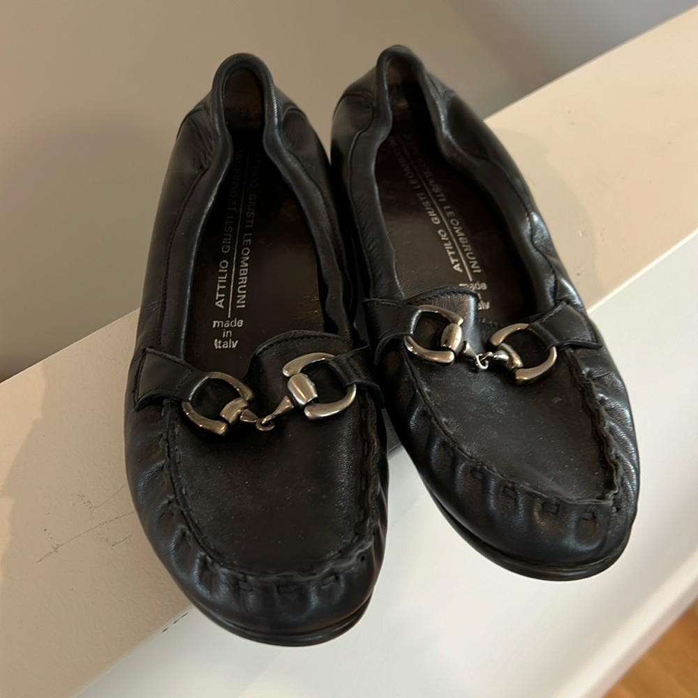 ATTILIO GIUSTI LEOMBRUNI (AGL) ~ black Italian leather buckle loafers
